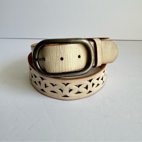 Vintage Statement Belt Y2K Cream Leather Perforated Cutout Coastal Womens Large - Picture 10 of 10
